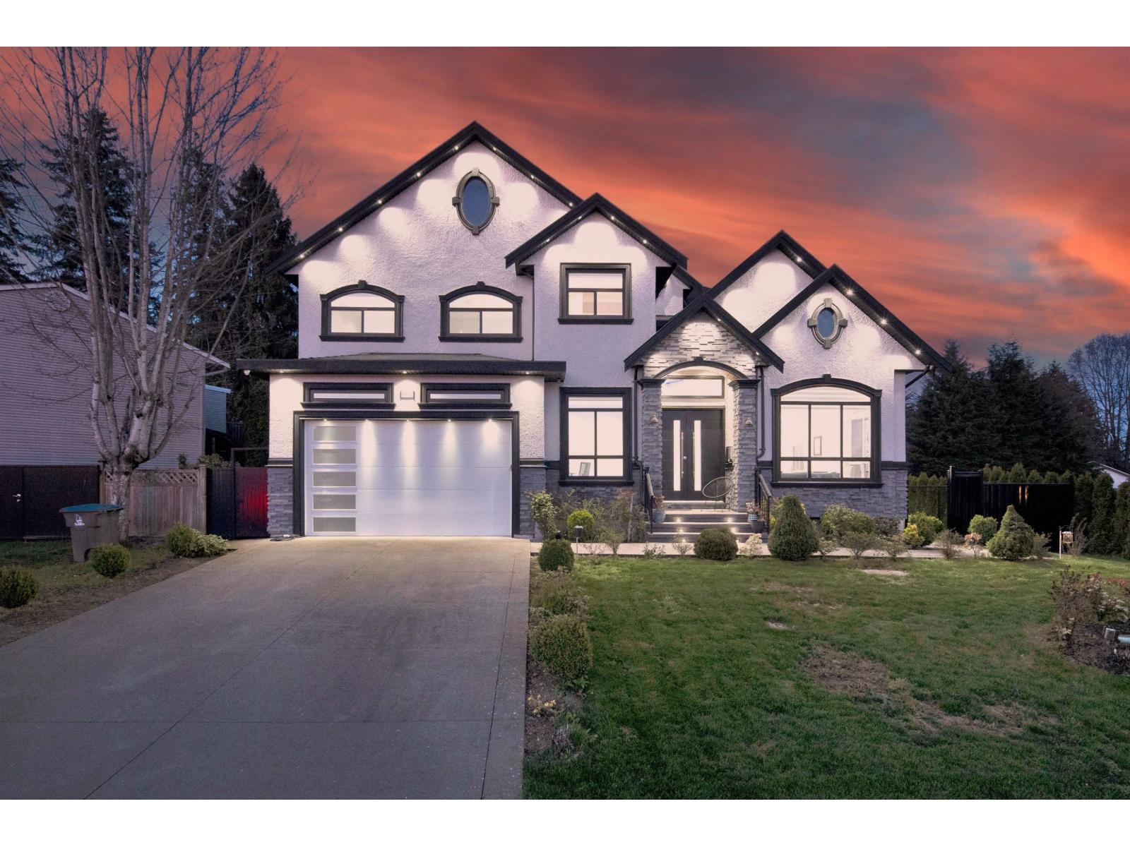 8670 Tunis Pl, Surrey, BC V3S 4Y6