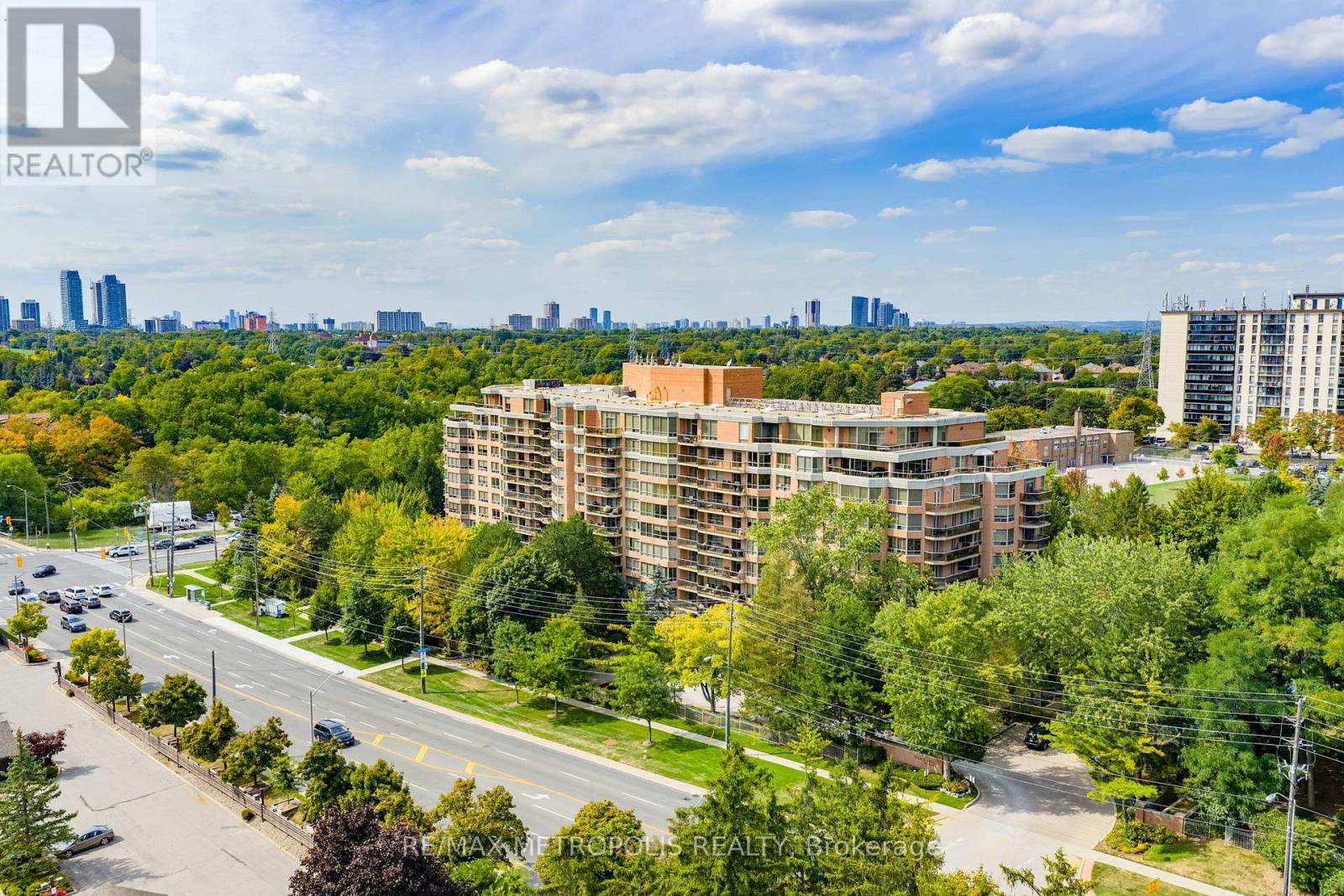 308 3181 Bayview Ave, Toronto, ON M2K 2Y2