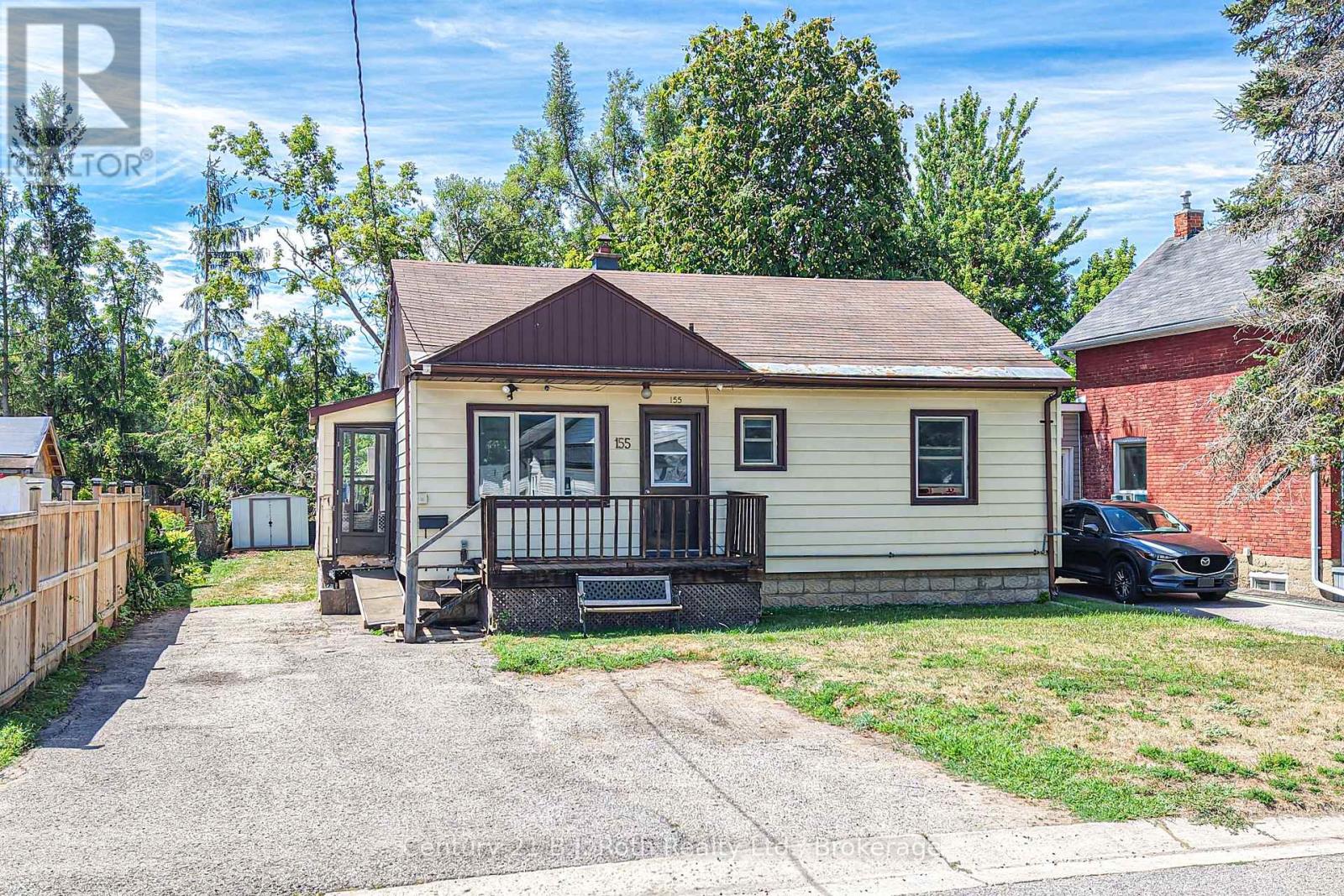 155 Dunedin St, Orillia, ON L3V 5T9