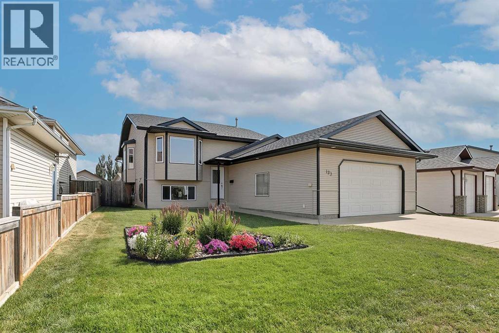 193 Westgate Cres, Blackfalds, AB T4M 0J9