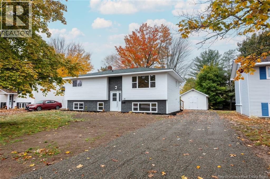 21 Shawn, Riverview, NB E1B 3R5