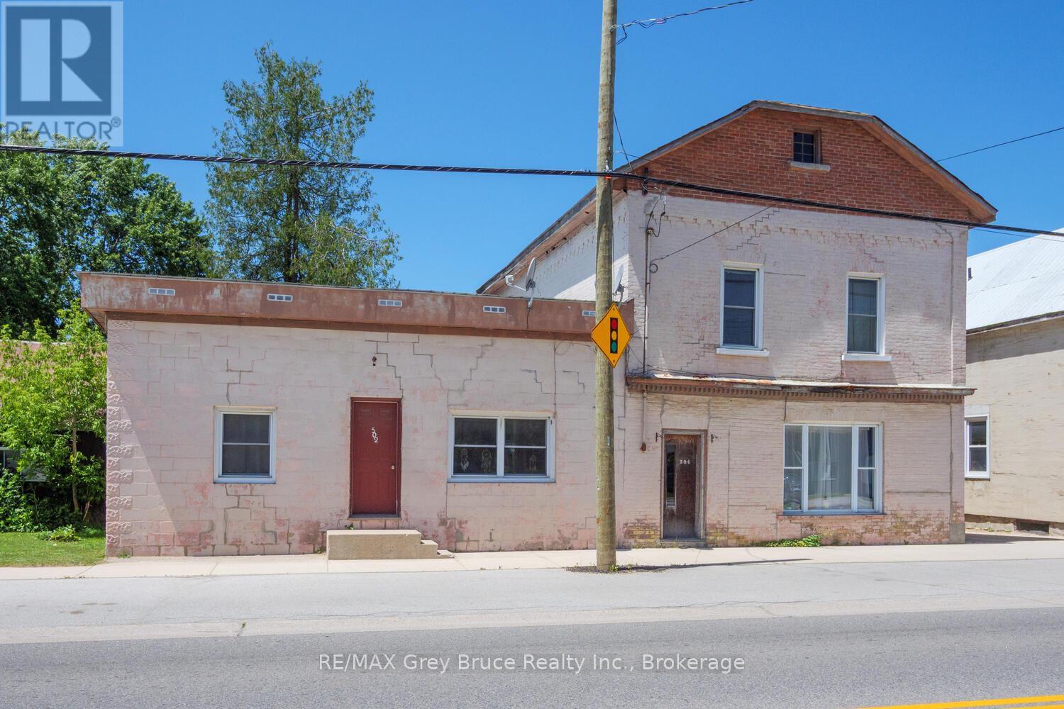 502 Bruce St, South Bruce Peninsula, ON N0H 1P0