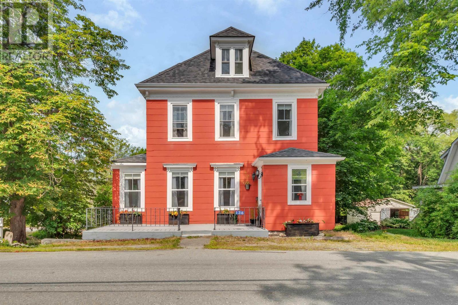 136 Church St, Liverpool, NS B0T 1K0