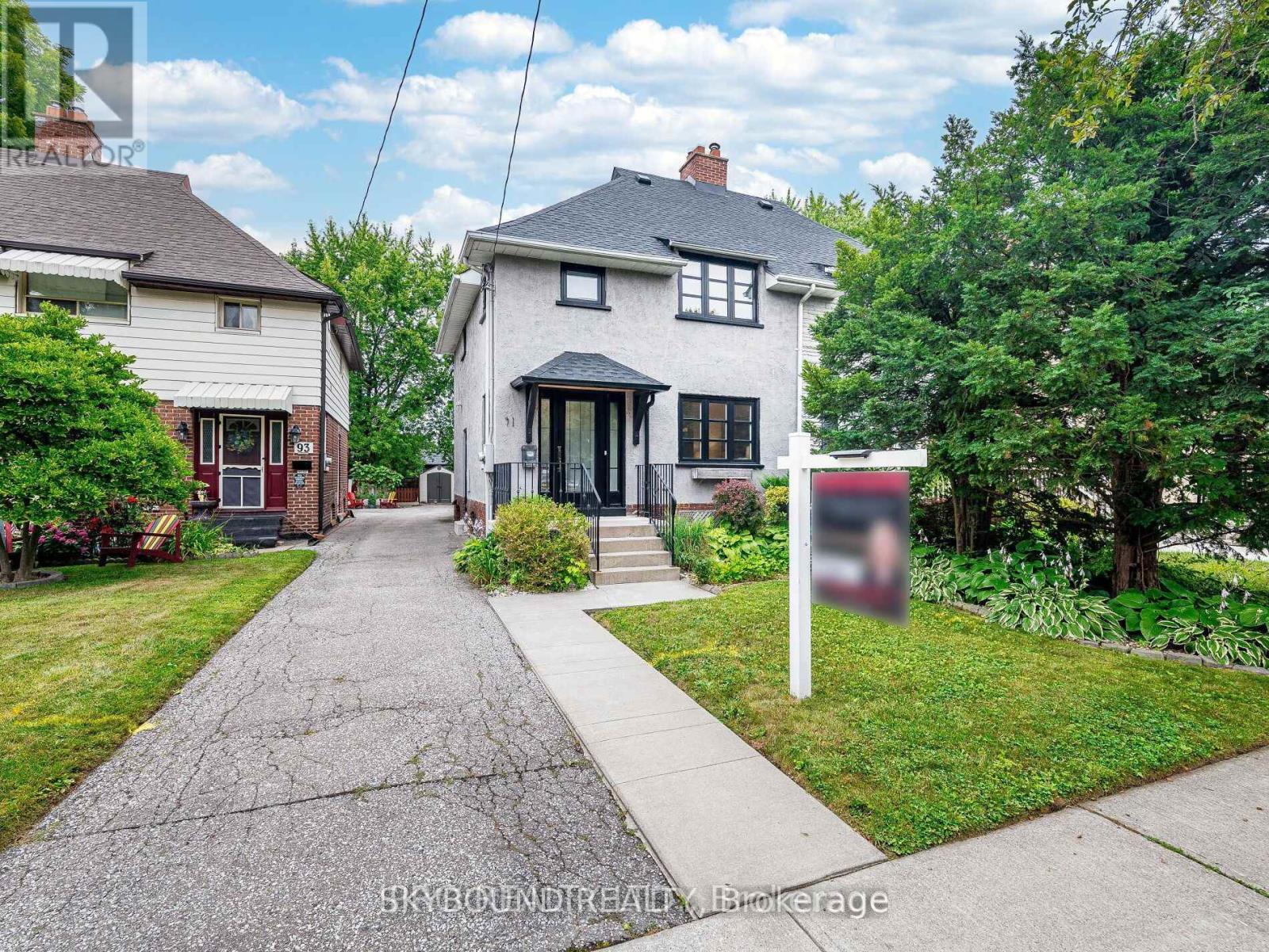 91 Eighth St, Toronto, ON M8V 3C5