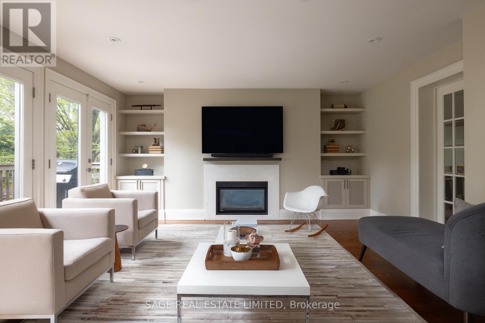 9 Canfield Pl, Toronto Banbury-don Mills, ON M3B 2V5