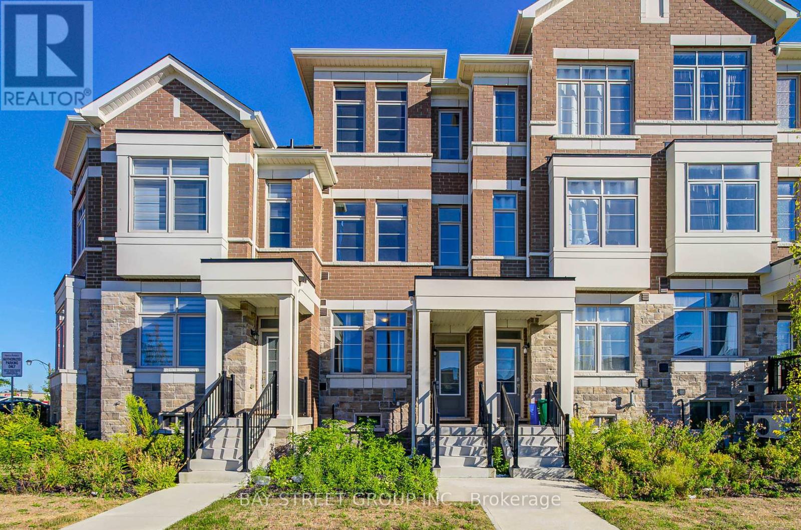 3 Carneros Way, Markham Box Grove, ON L6B 1R2