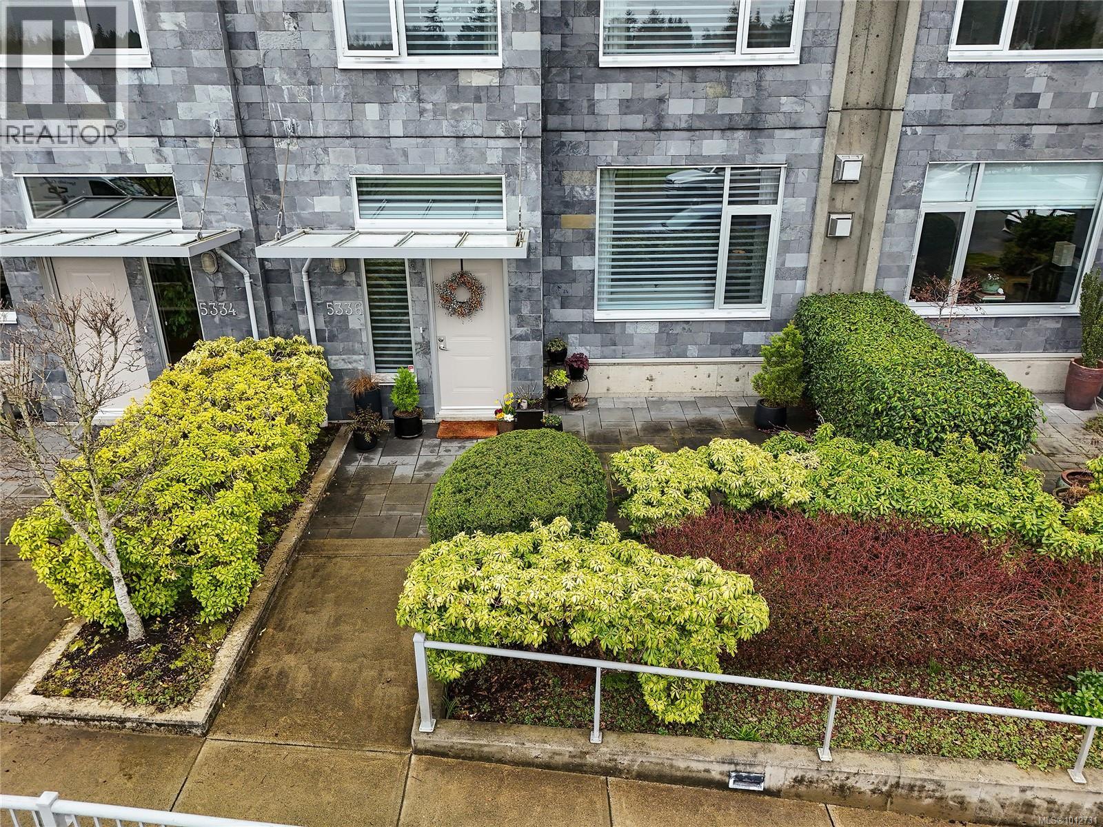 5336 Sayward Hill Cres, Saanich, BC V8Y 3H8