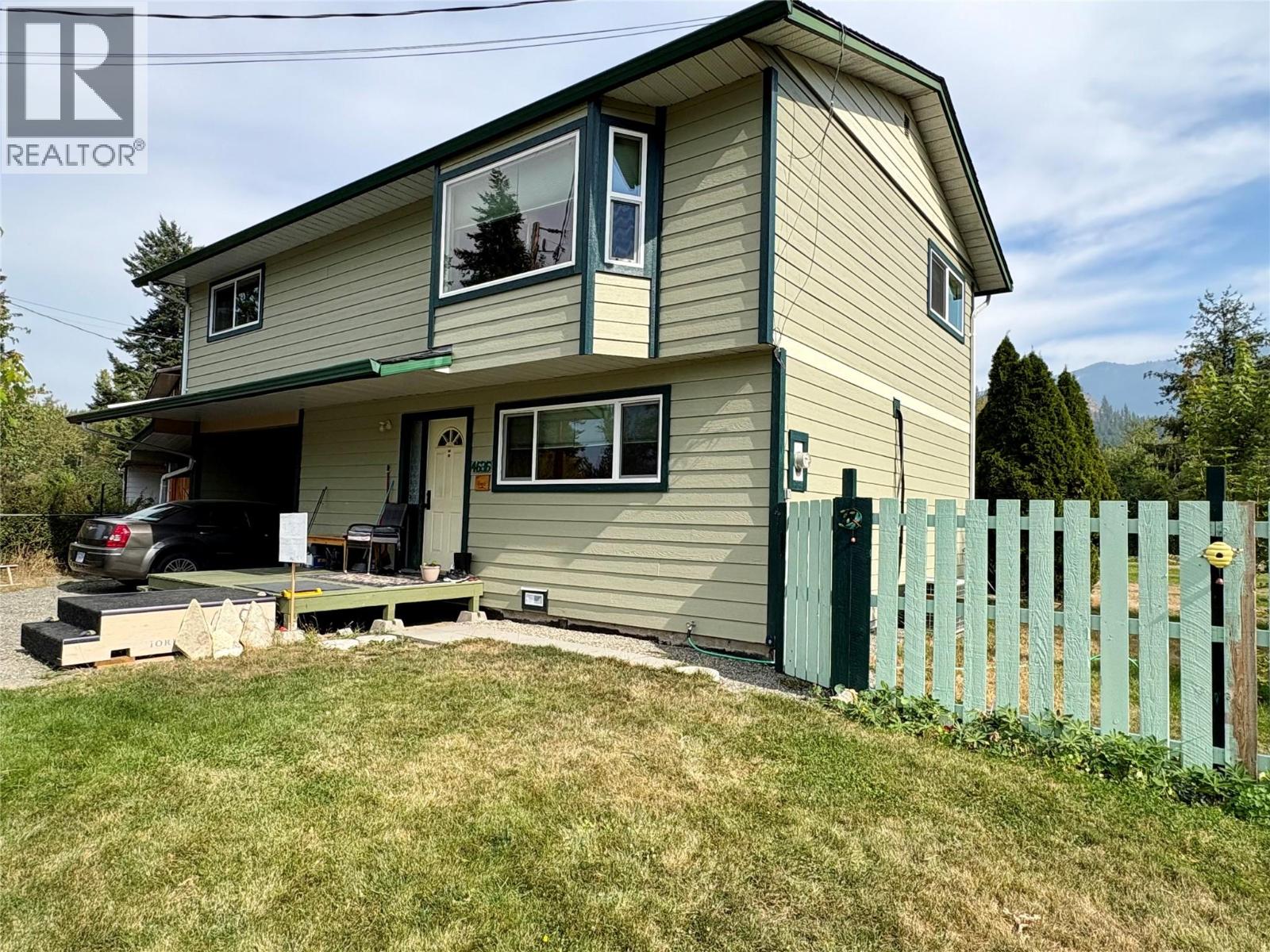 4636 Kivi Cres, Barriere, BC V0e 1E0