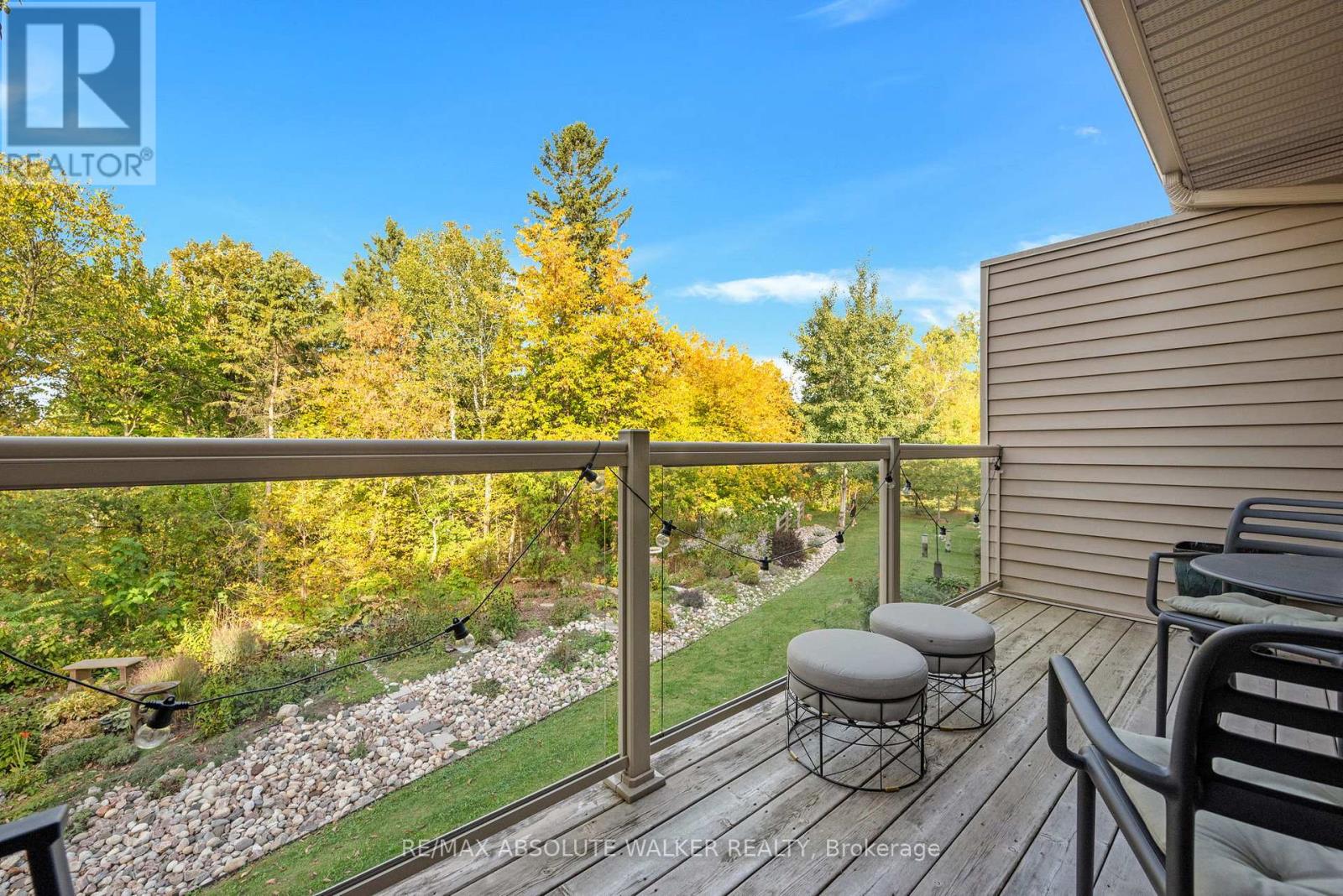 49 Aveia Private, Ottawa, ON K4A 3N2