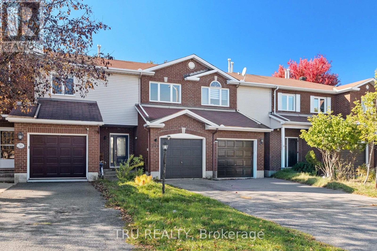 244 Stoneway Dr, Ottawa, ON K2G 6A8