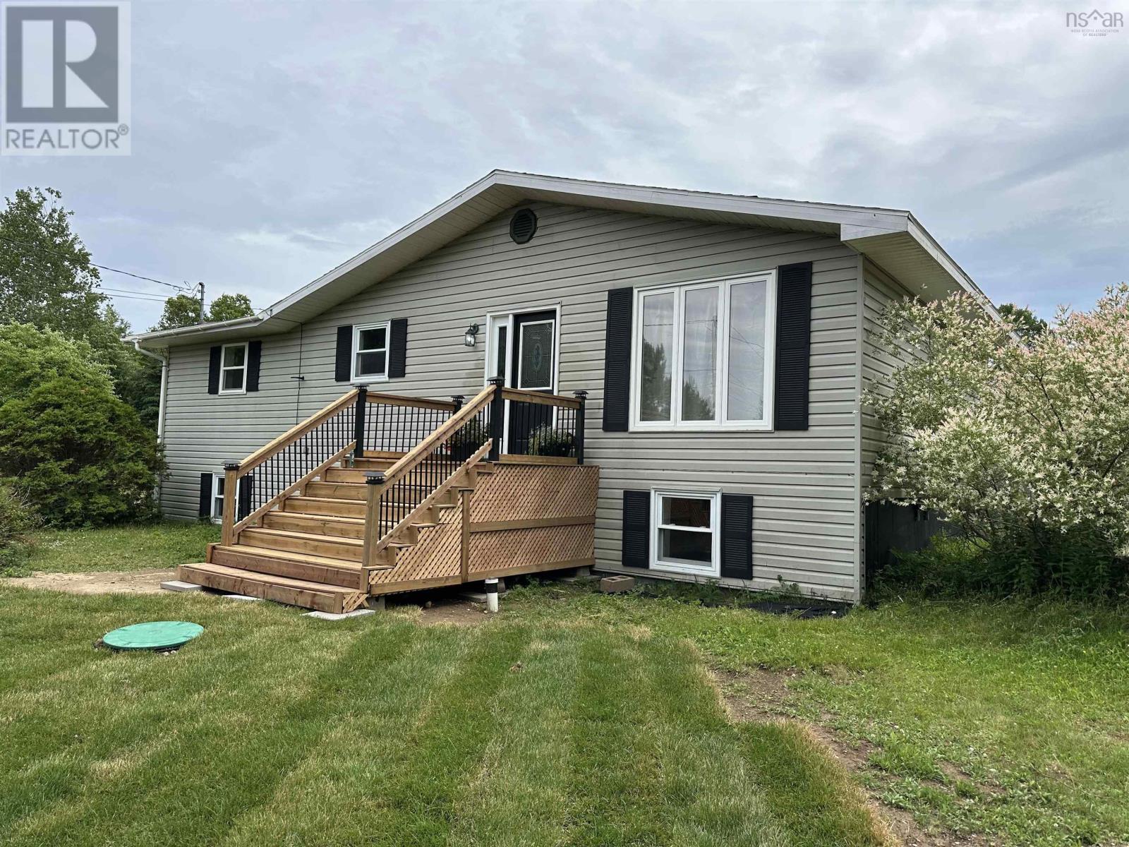 173 Obrien St, Gardiner Mines, NS B1H 5N7
