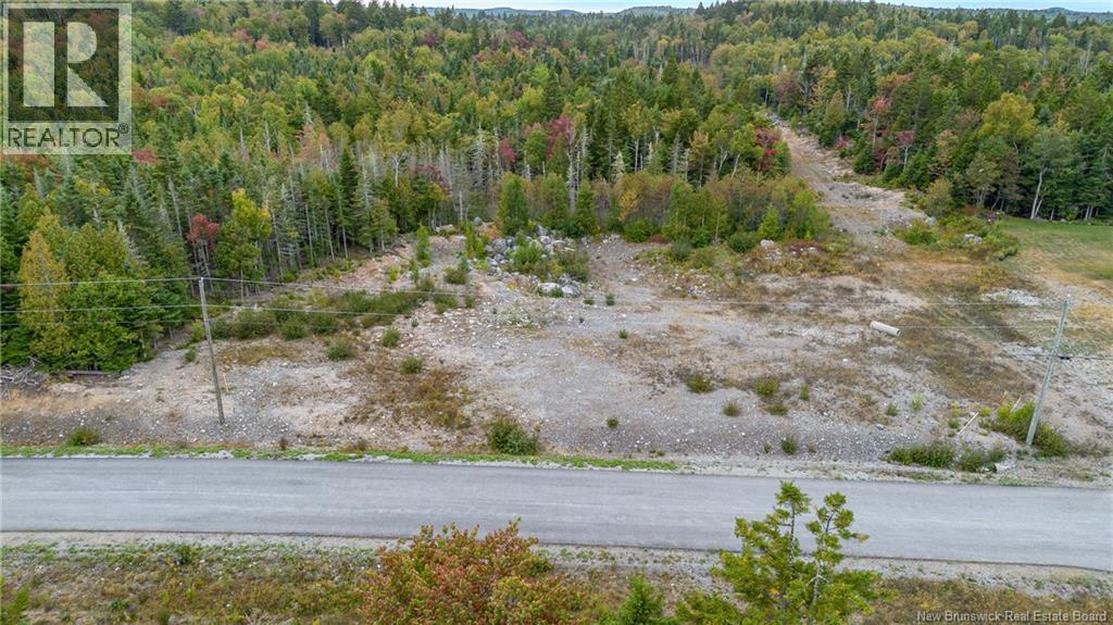 18 Leighfield Dr, Quispamsis, NB E2S 0E2