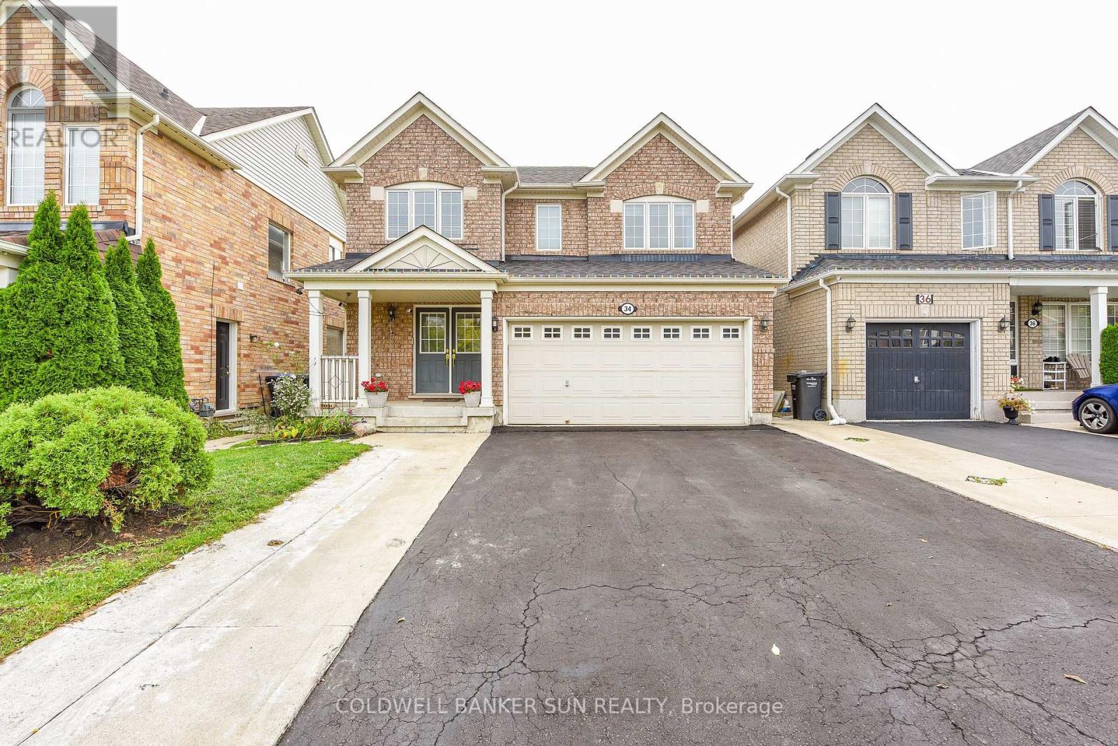 34 Benmore Cres, Brampton, ON L6P 2T3