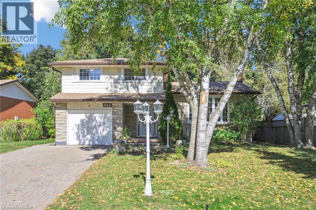 544 Glen Manor Blvd, Waterloo, ON N2L 4T6