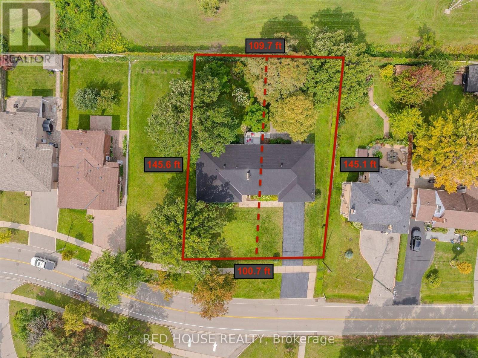 1253 Melton Dr, Mississauga, ON L4Y 1L6
