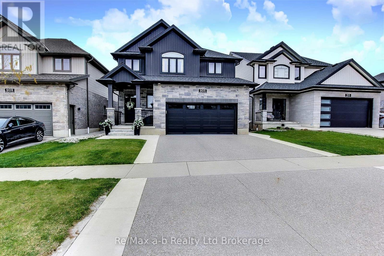 905 Moro Pl, Woodstock, ON N4T 0K6