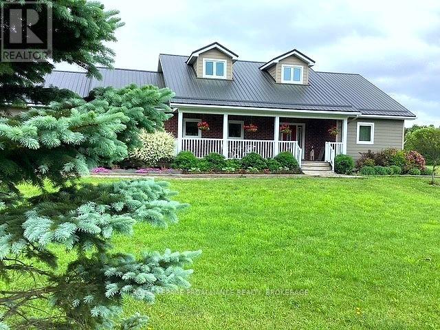 303 Escott Rockport Rd, Leeds and the Thousand Islands, ON K0E 1R0