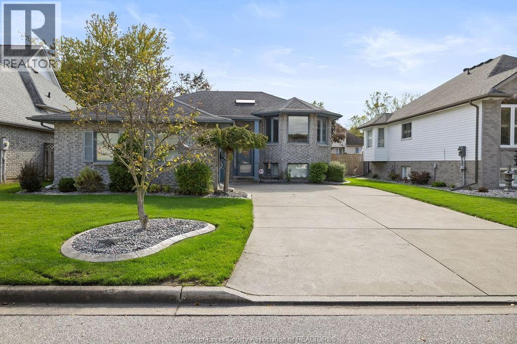 2309 Mario Rd, Windsor, ON N9E 4N1