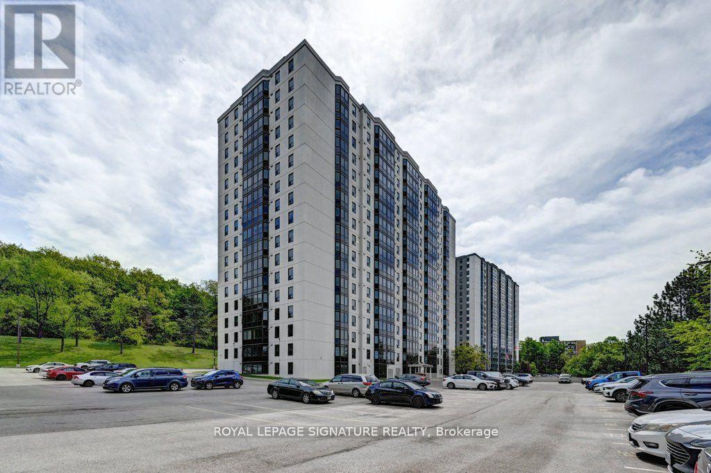 1214 35 Green Valley Dr, Kitchener, ON N2P 2A5