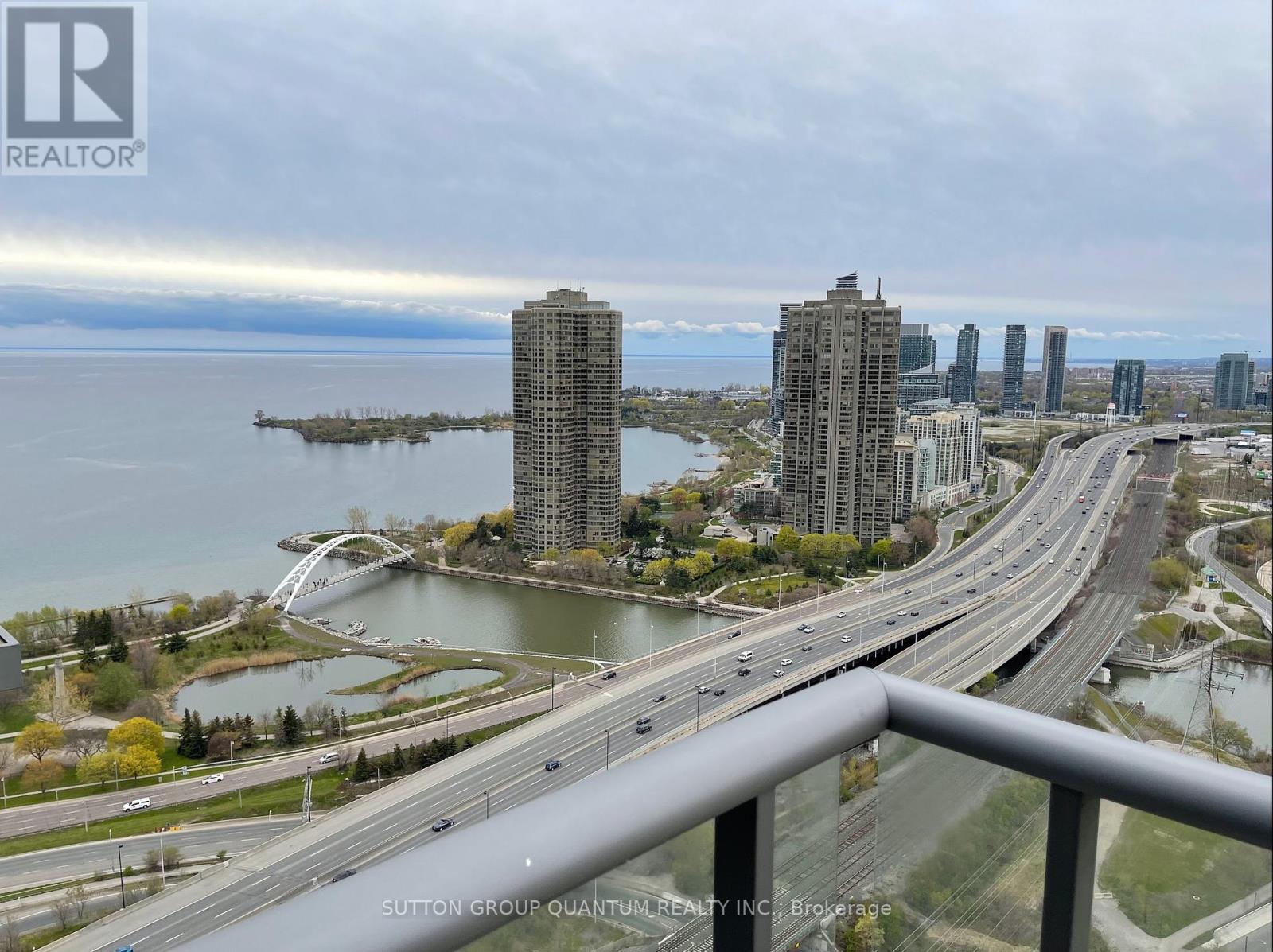 3509 105 The Queensway Ave, Toronto, ON M6S 5B5