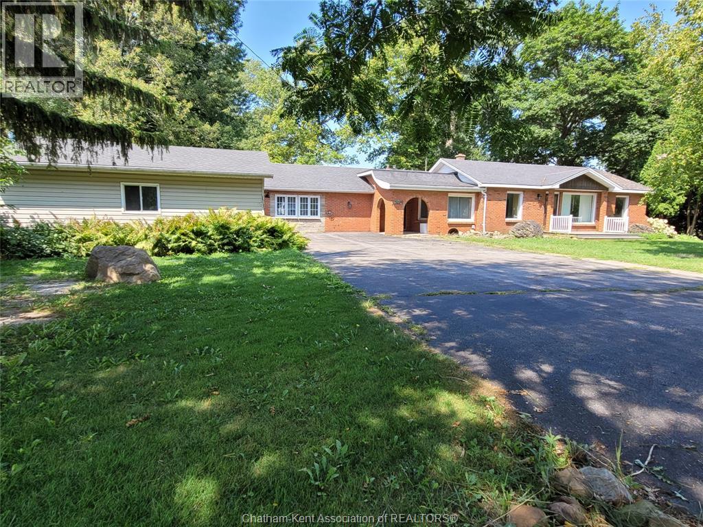 700 Murray St, Wallaceburg, ON N8A 1W3