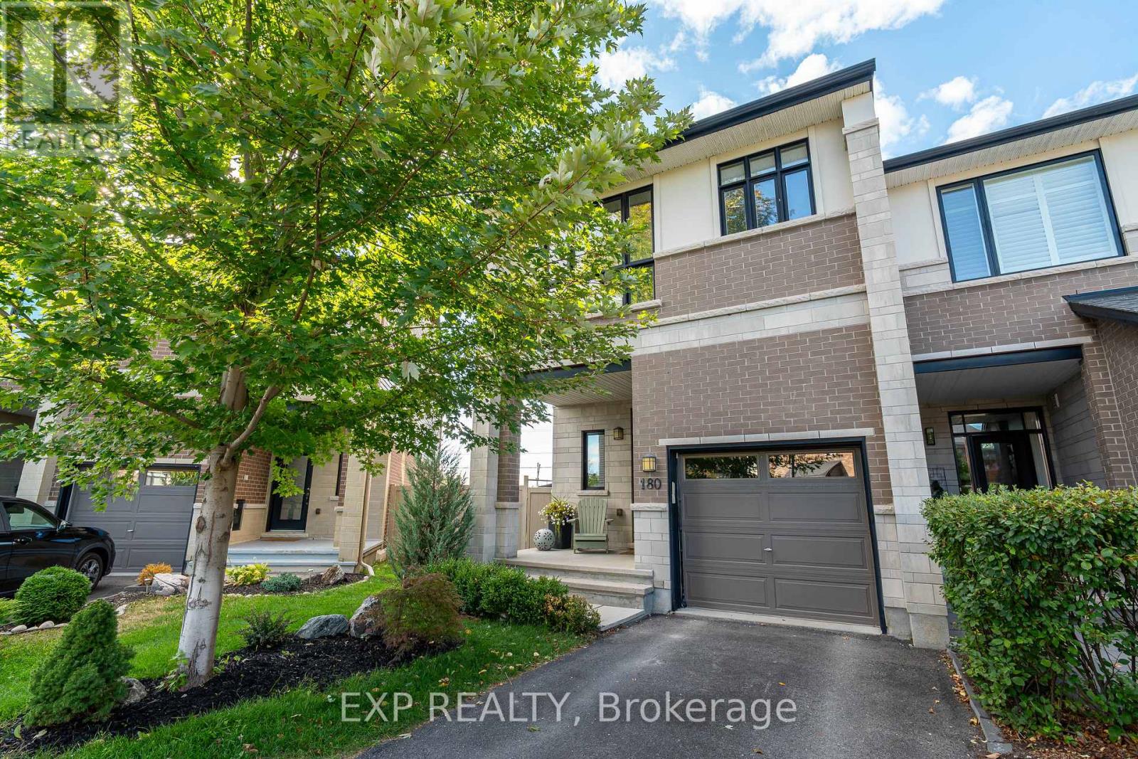 180 Mattingly Way, Ottawa, ON K4M 0E2