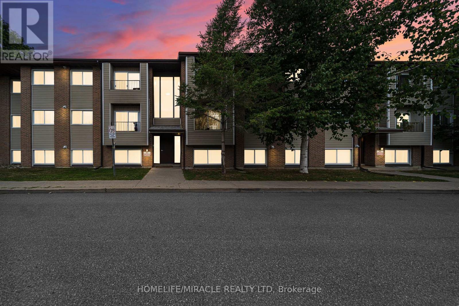 305 323 Main St W, Merrickville-Wolford, ON K0G 1N0