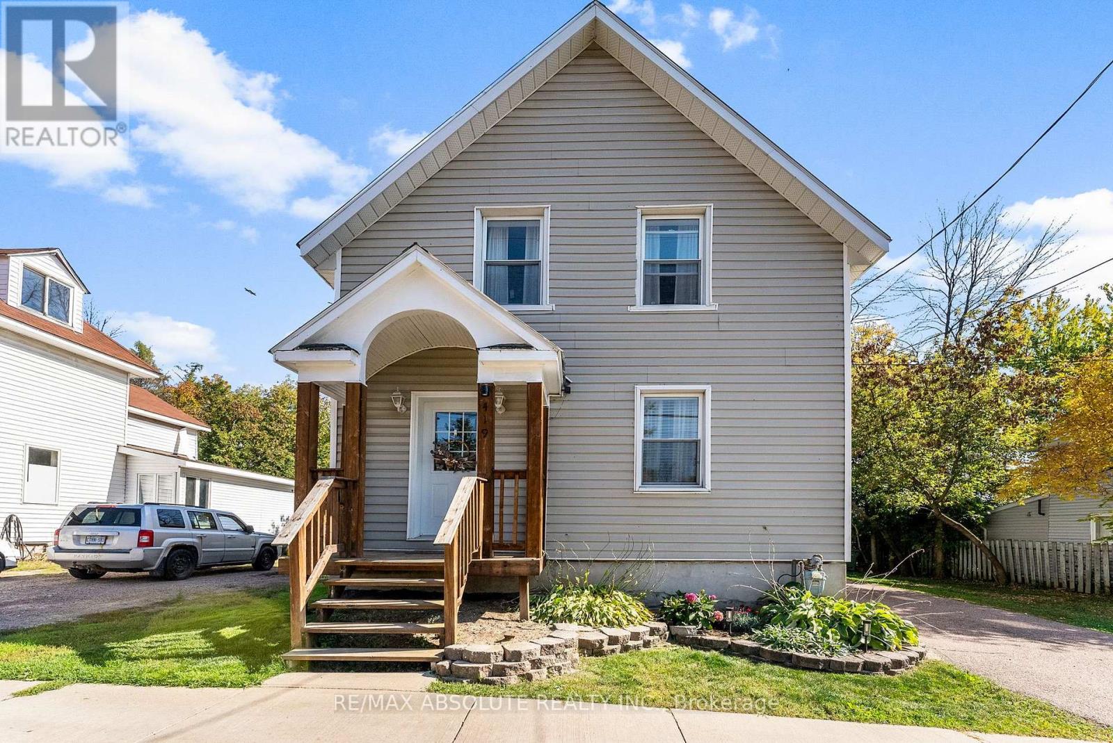 419 Christie St, Pembroke, ON K8A 4S1