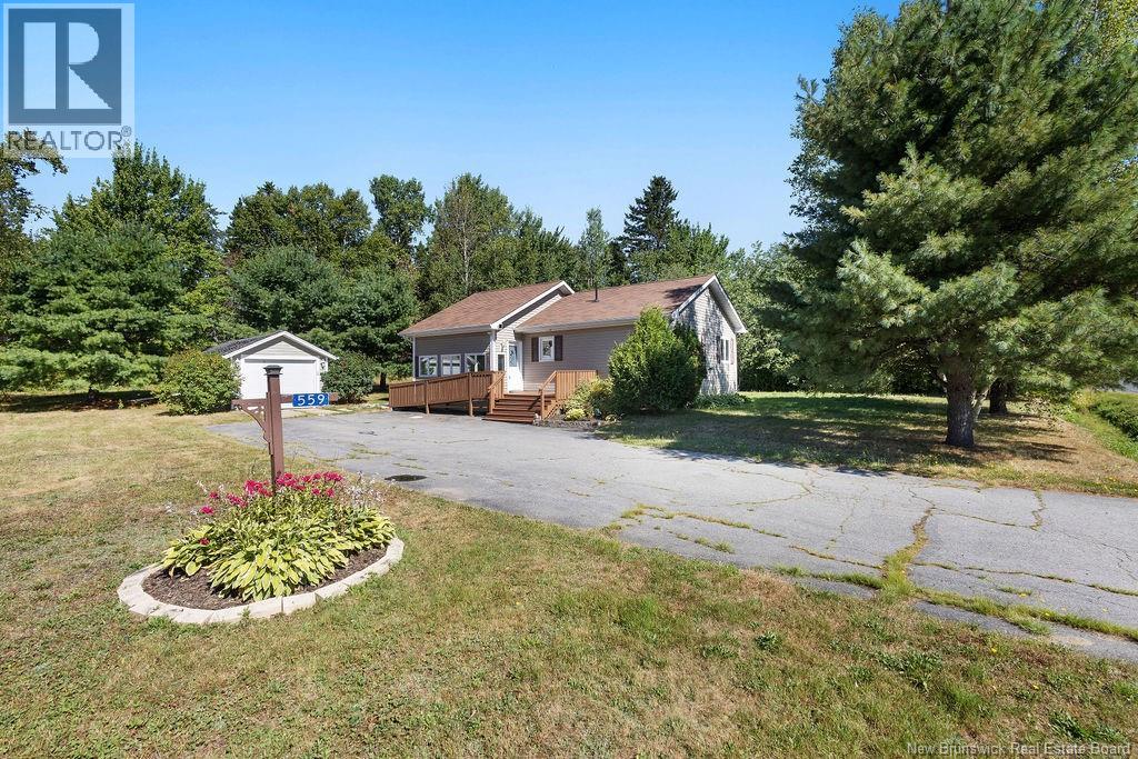 559 Beaverbrook Rd, Miramichi, NB E1V 4R4