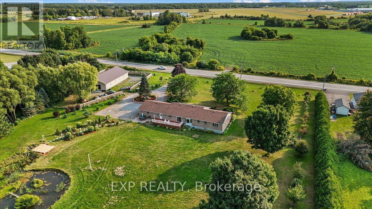 3382 Carp Rd, Ottawa, ON K0A 1L0