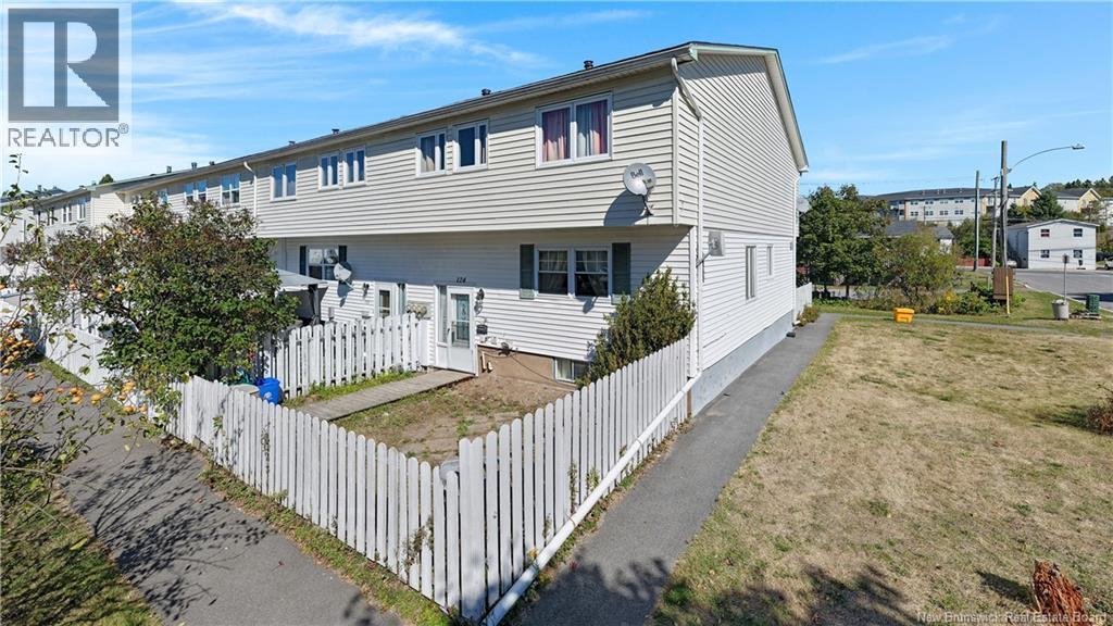 124 Tartan St, Saint John, NB E2K 2R7