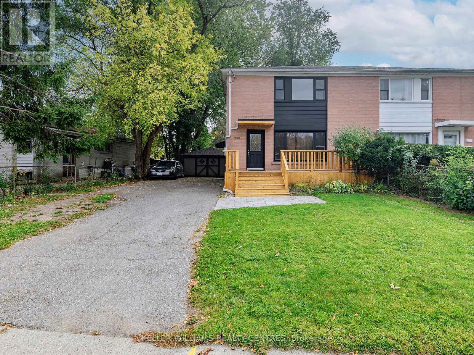 296 Taylor Mills Dr N, Richmond Hill, ON L4C 2T9