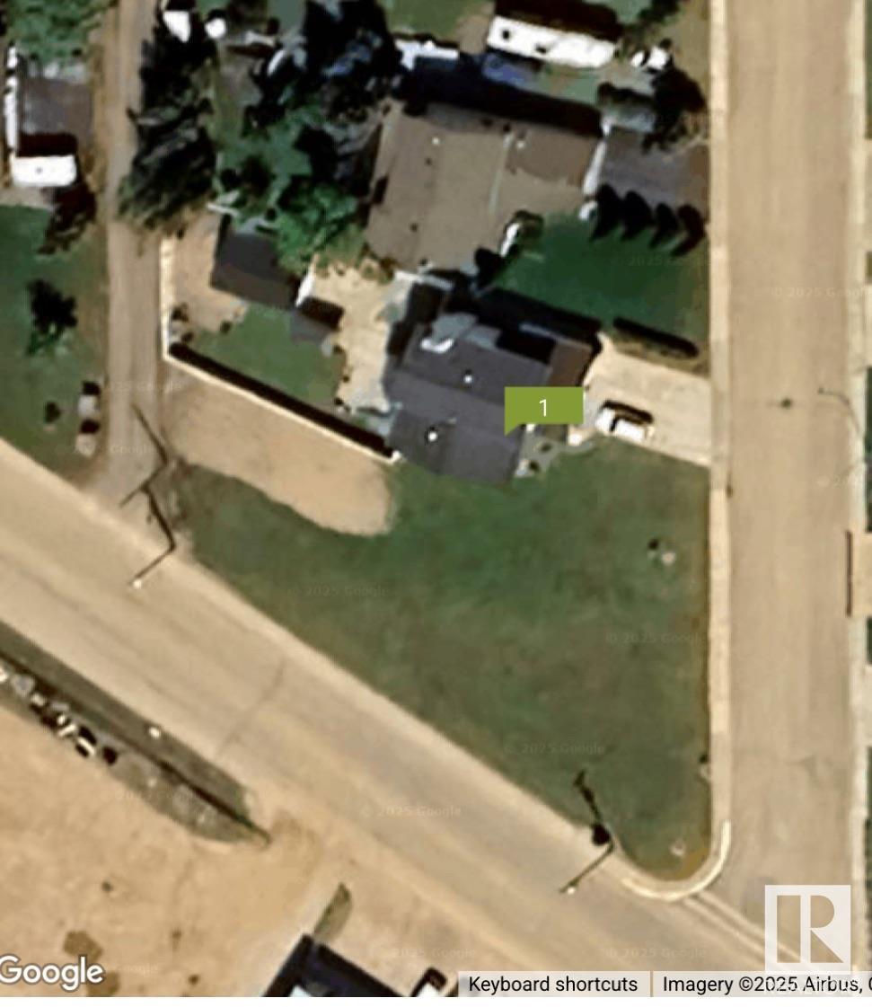 57 St Unit 5802, Vegreville, AB T9C 1J7