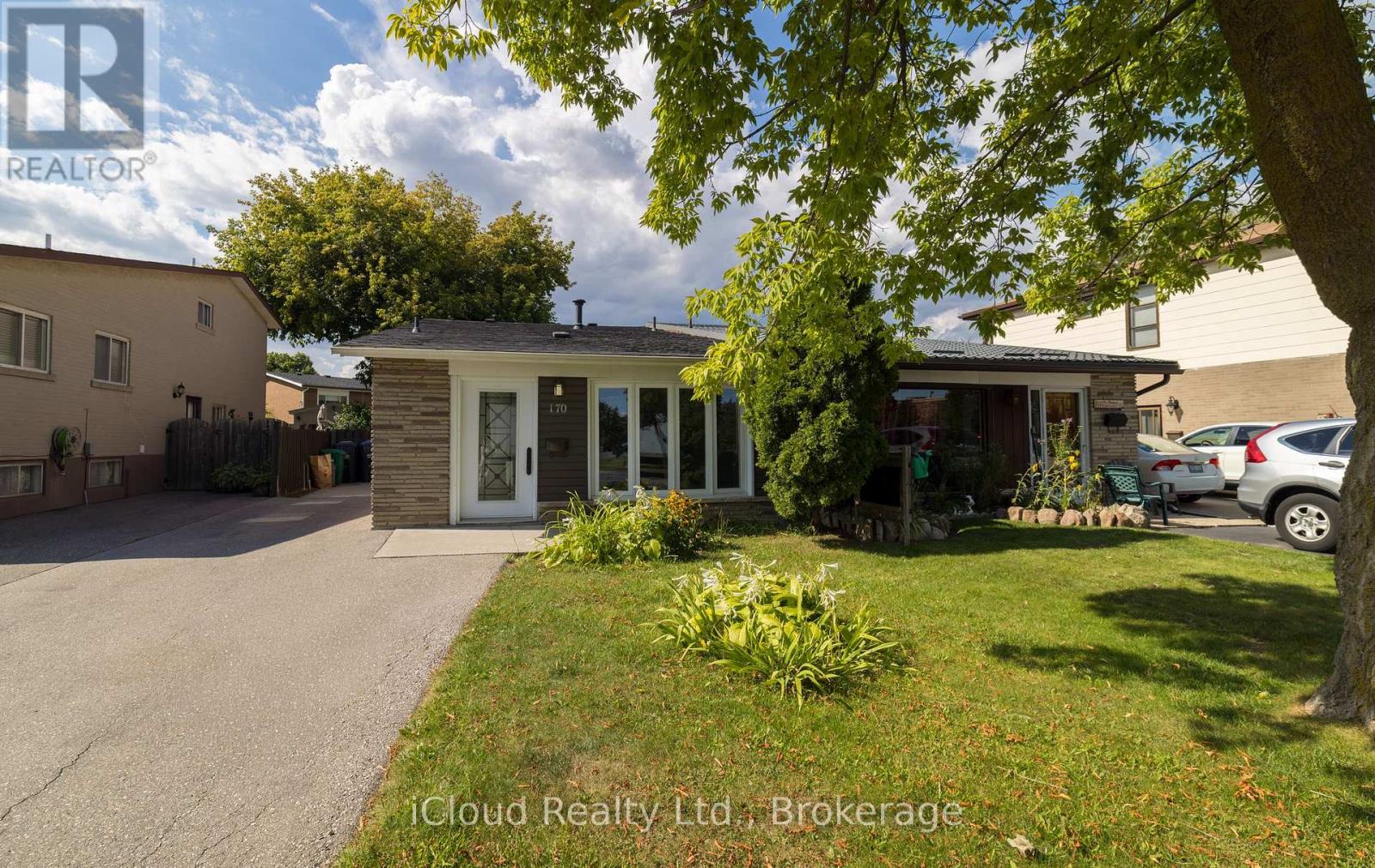 170 Clarence St, Brampton, ON L6W 1S9