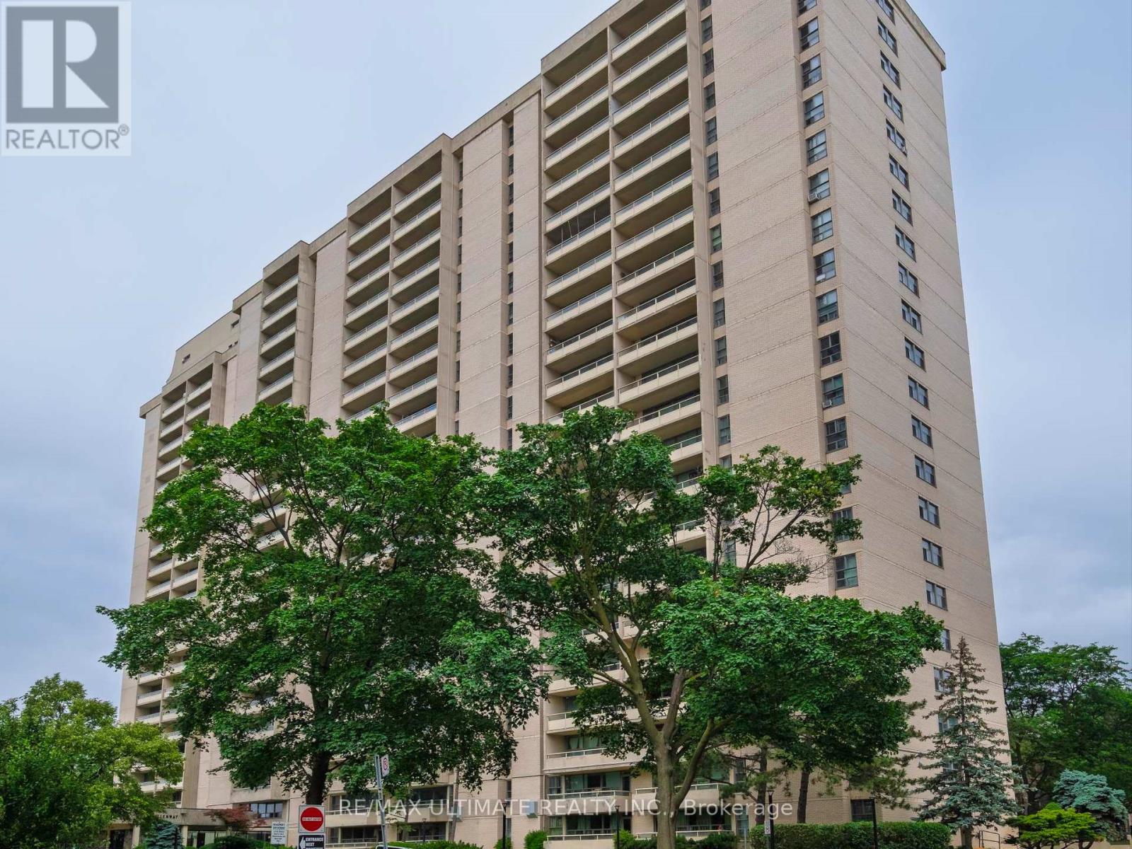 2217 360 Ridelle Ave, Toronto, ON M6B 1K1