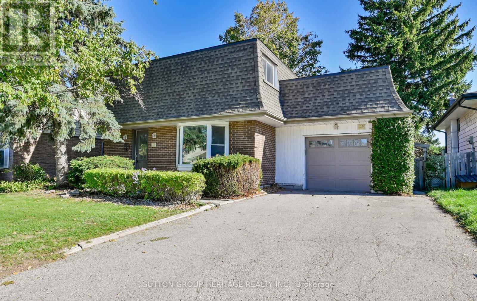 29 Glenmount Ct, Whitby, ON L1N 5M7