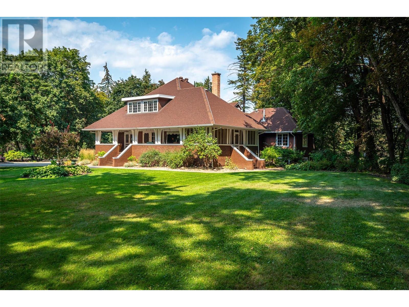 9310 Kalamalka Rd, Coldstream, BC V1B 1L1
