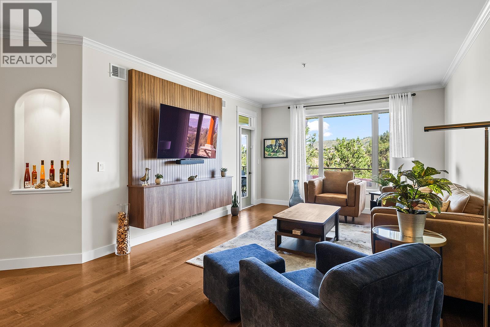 2470 Tuscany Drive Unit 304, West Kelowna, BC V4T 3G8