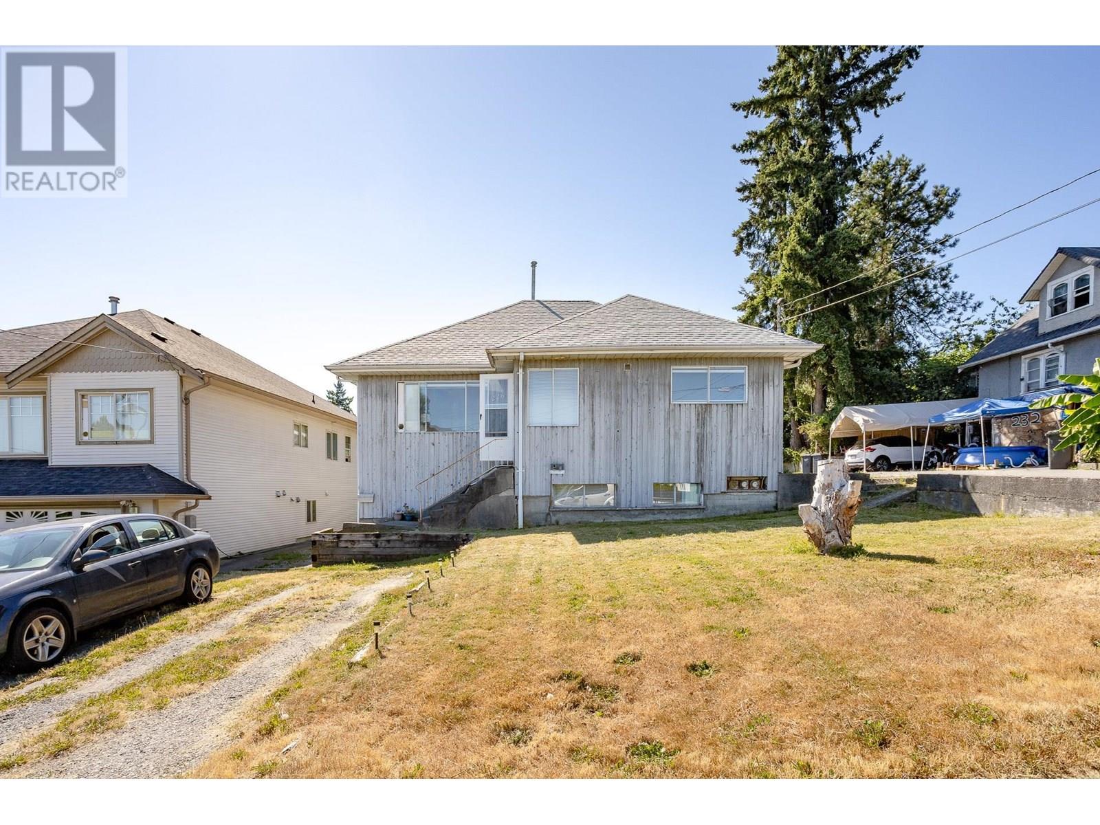 226 Nelson St, Coquitlam, BC V3K 4M9