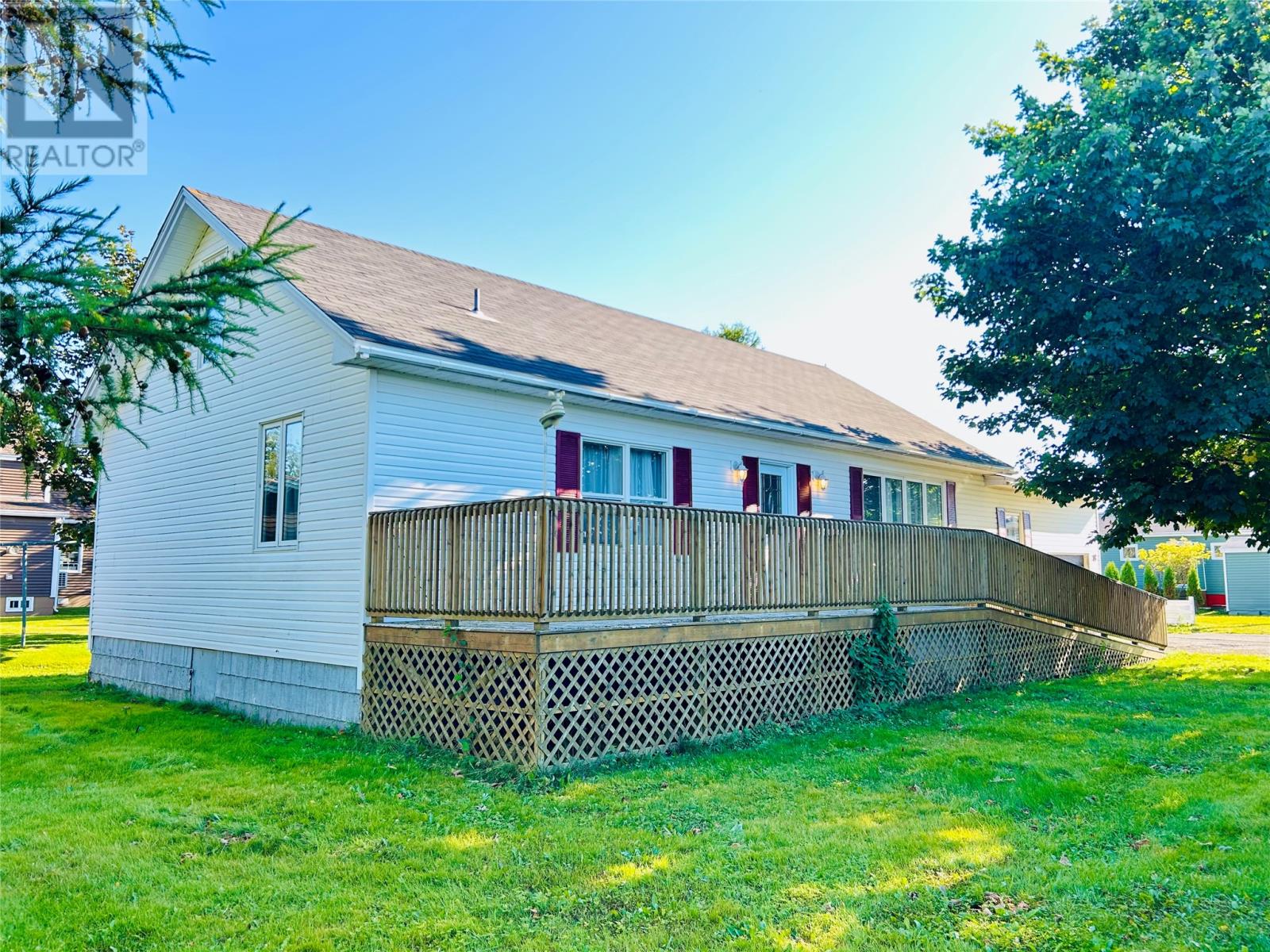 14 Osbourne St, Placentia, NL A0B 2Y0