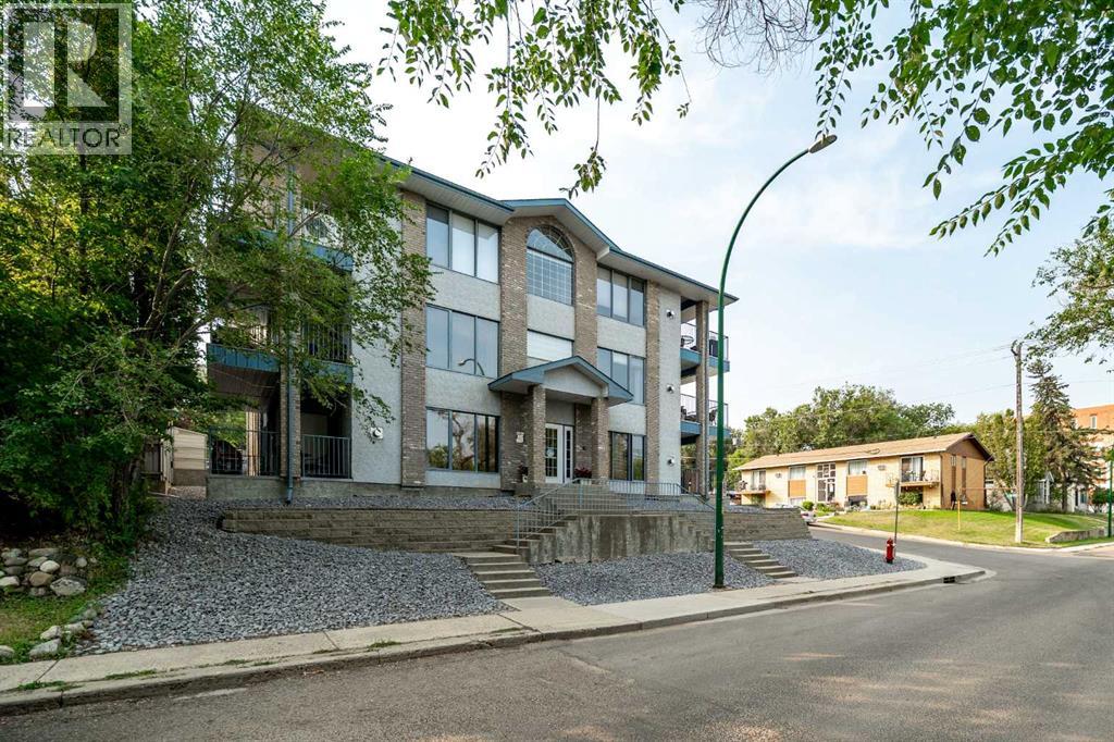309 5 Street Se Unit 5, Medicine Hat, AB T1A 0M7