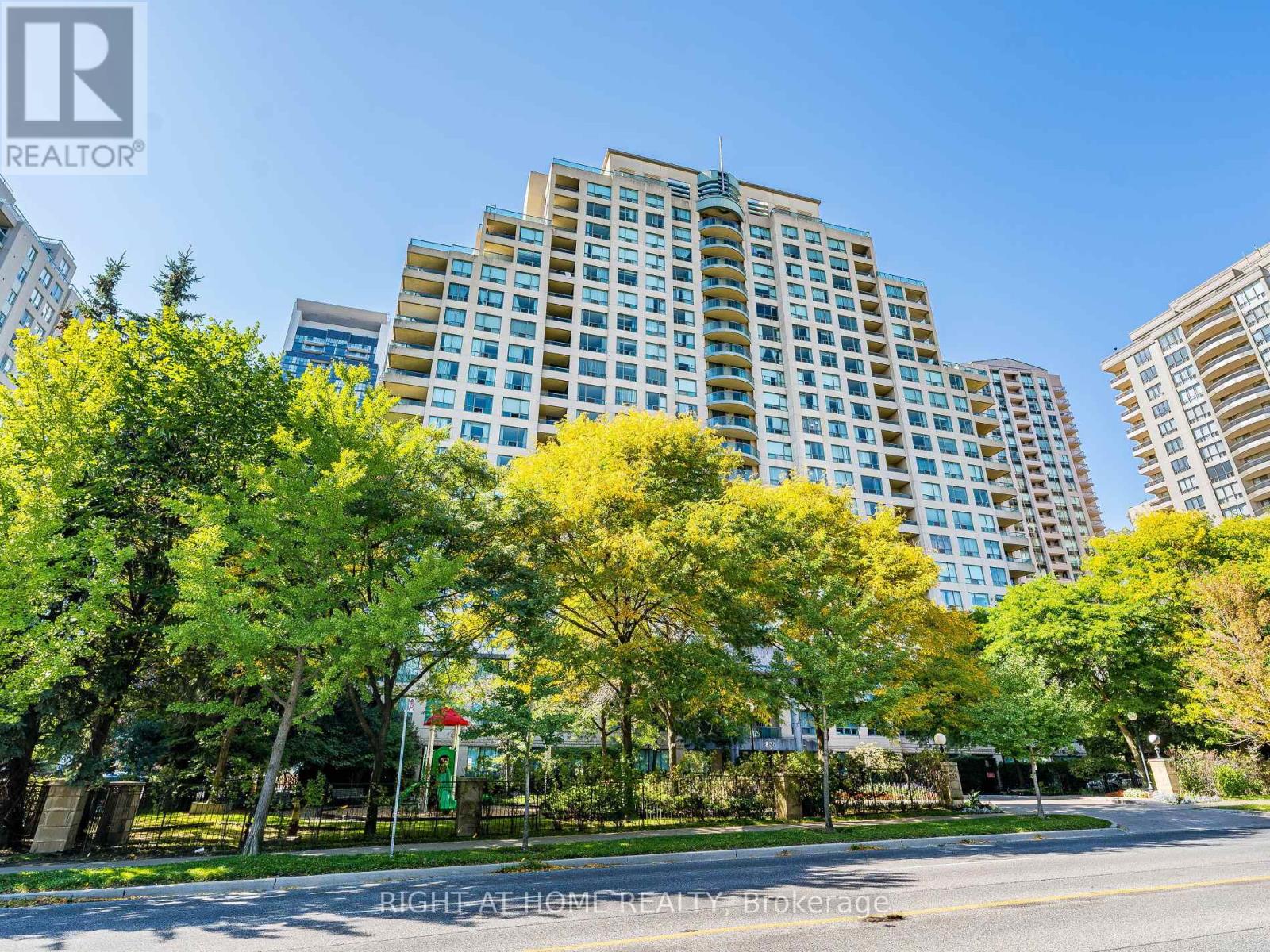 2001 238 Doris Ave, Toronto, ON M2N 6W1