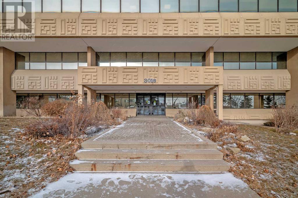 3016 5 Avenue Ne Unit 200, Calgary, AB T2A 6K4