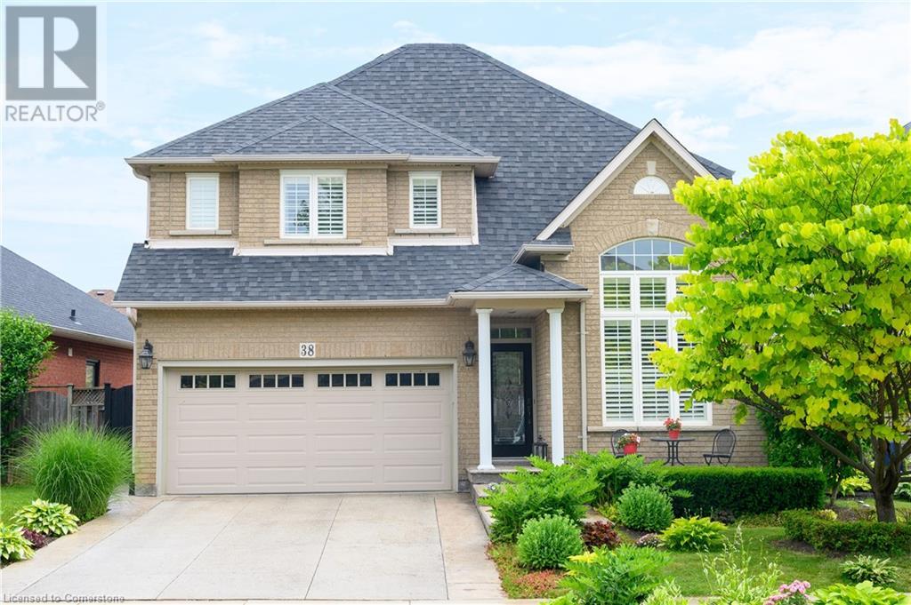 38 Sunbeam Dr, Hamilton, ON L9B 2X9