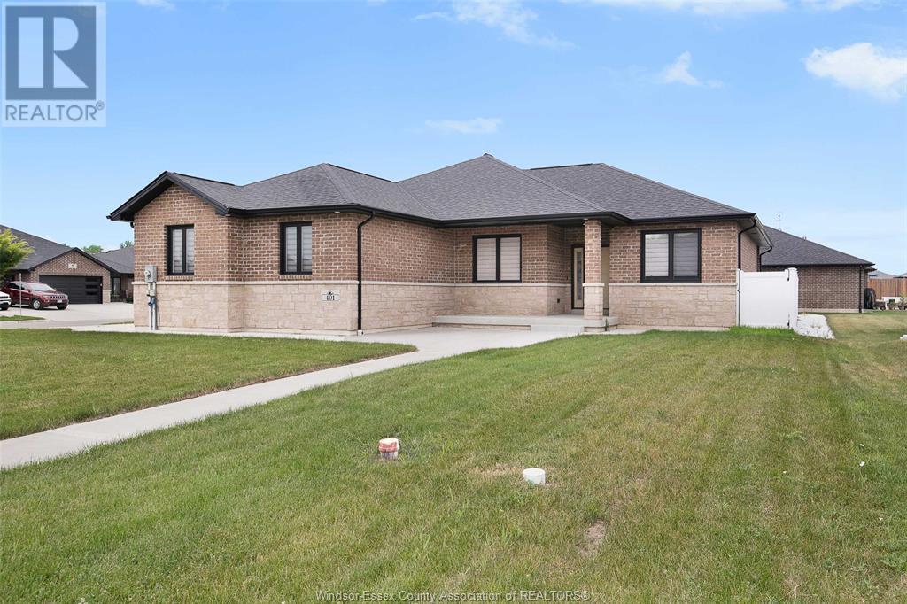 401 Pearson Ave, Amherstburg, ON N9V 0E9