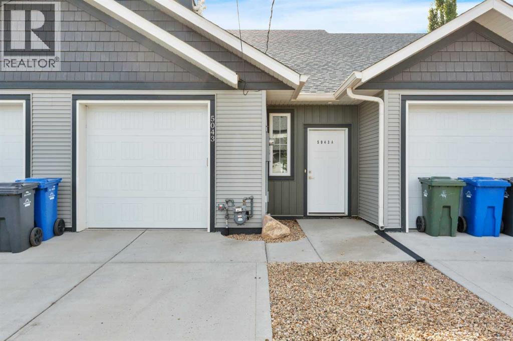 56 Street Unit 5043, Innisfail, AB T4G 1P3