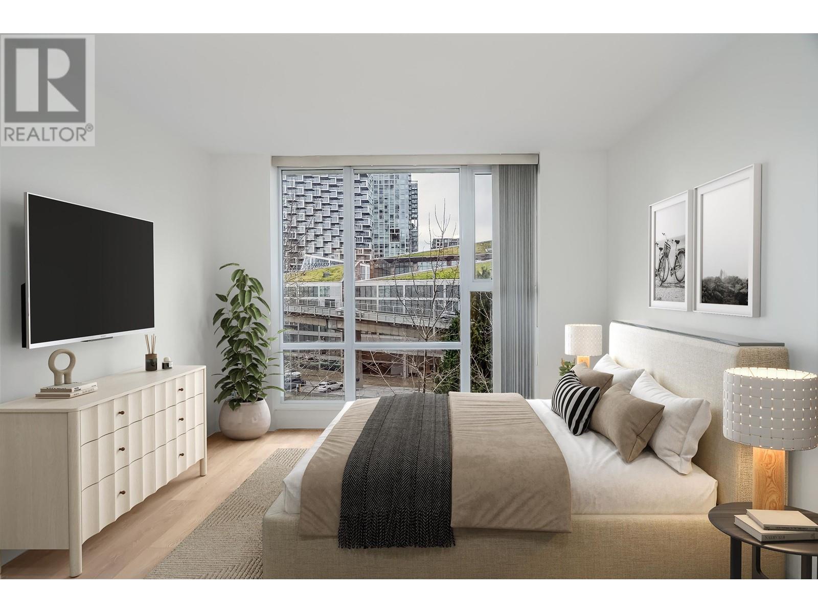 550 Pacific Street Unit 705, Vancouver, BC V6Z 3G2