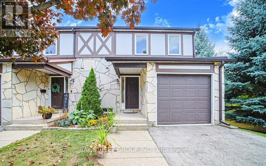 28 2200 Glenwood School Dr, Burlington, ON L7R 4H5