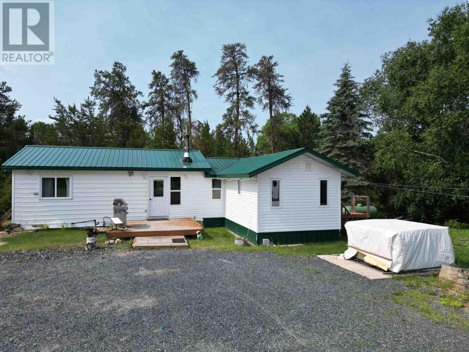 128 Beauty Bay Rd, Kenora, ON P9N 4P3