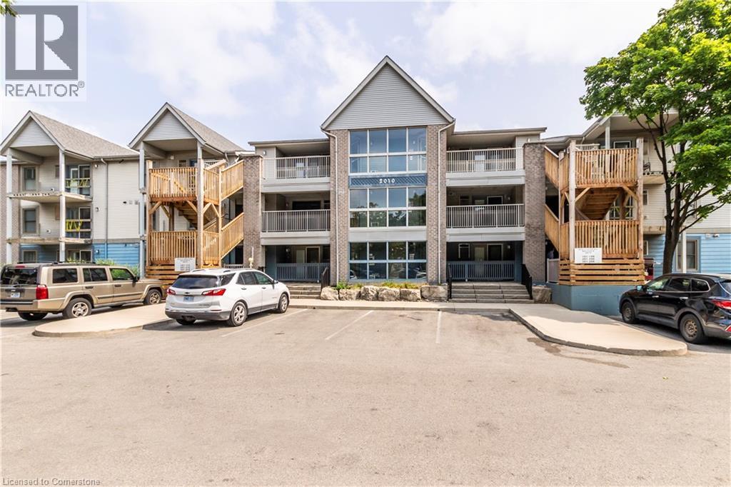 2010 Cleaver Avenue Unit 207, Burlington, ON L7M 4C1